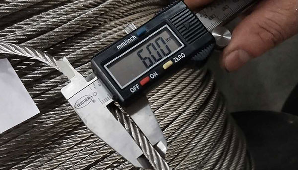 鋼卷吊帶平時(shí)如何維護(hù)？How to maintain the steel coil sling?